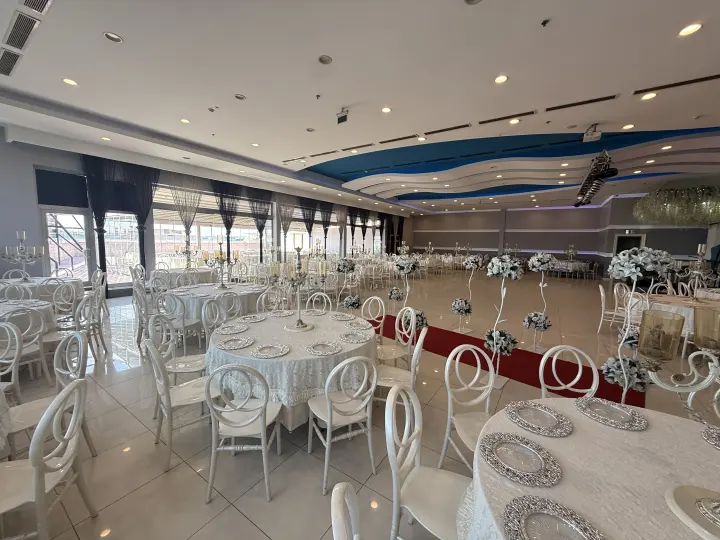 Lal Salon iç mekan görünümü