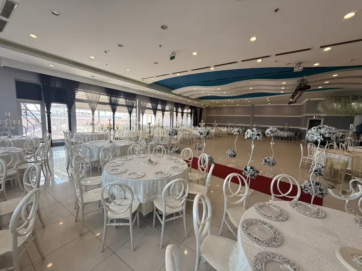 Lal Salon iç mekan görünümü