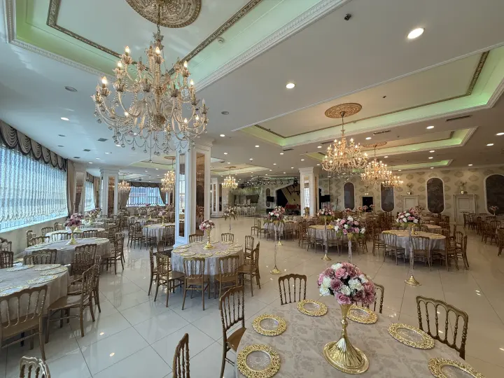 Pırlanta Salon iç mekan görünümü