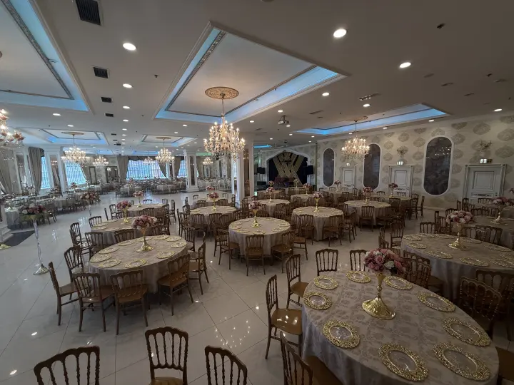 Pırlanta Salon iç mekan görünümü