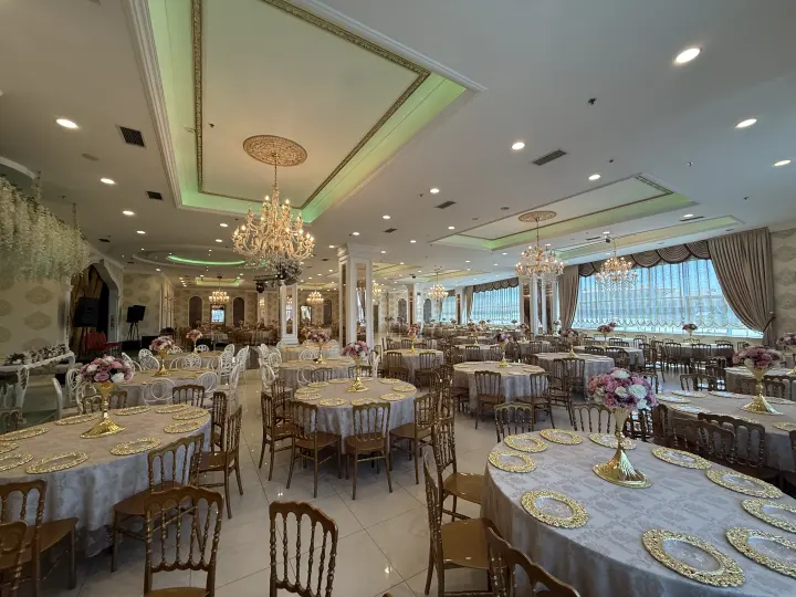 Pırlanta Salon iç mekan görünümü
