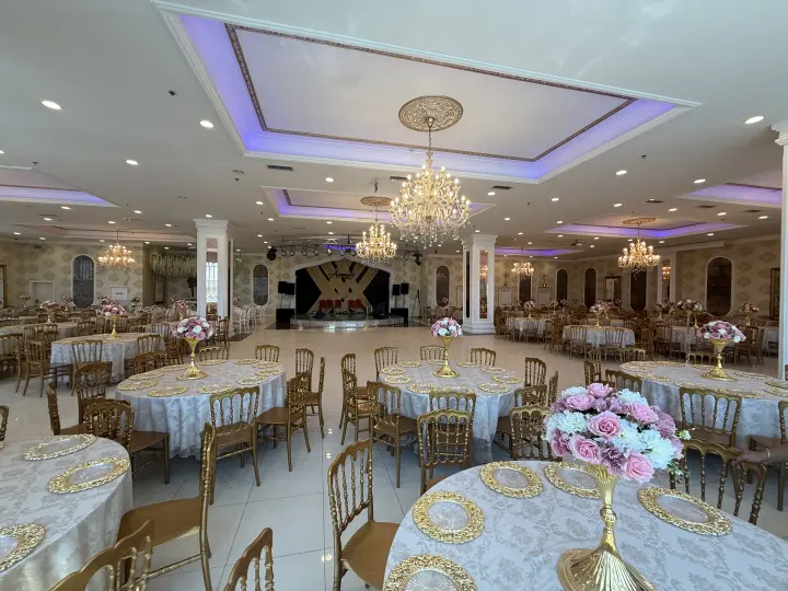 Pırlanta Salon iç mekan görünümü