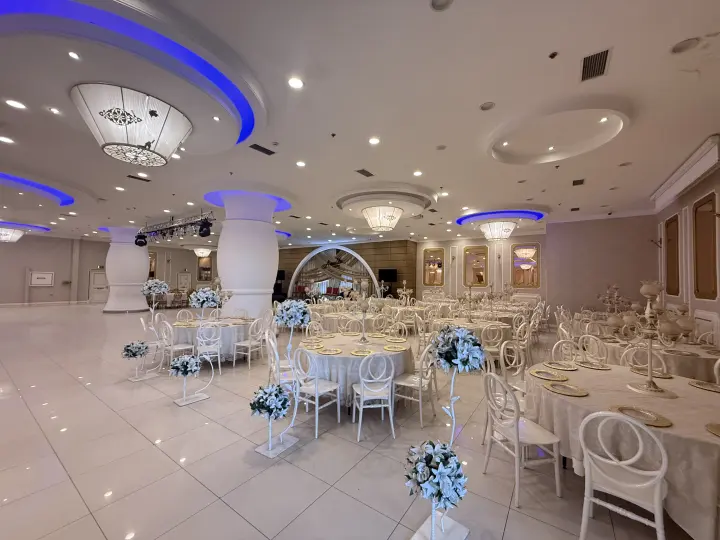 Zümrüt Salon iç mekan görünümü
