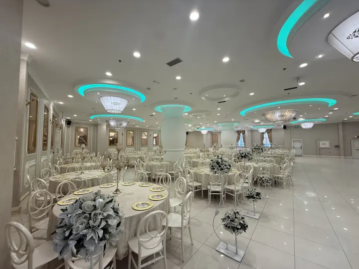 Zümrüt Salon iç mekan görünümü