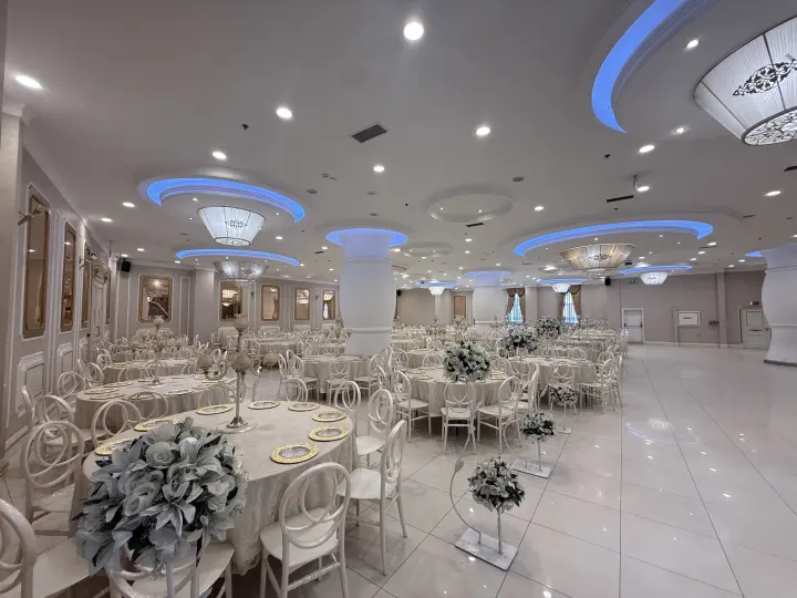 Zümrüt Salon iç mekan görünümü