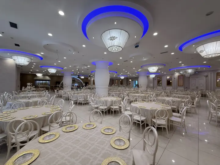 Zümrüt Salon iç mekan görünümü