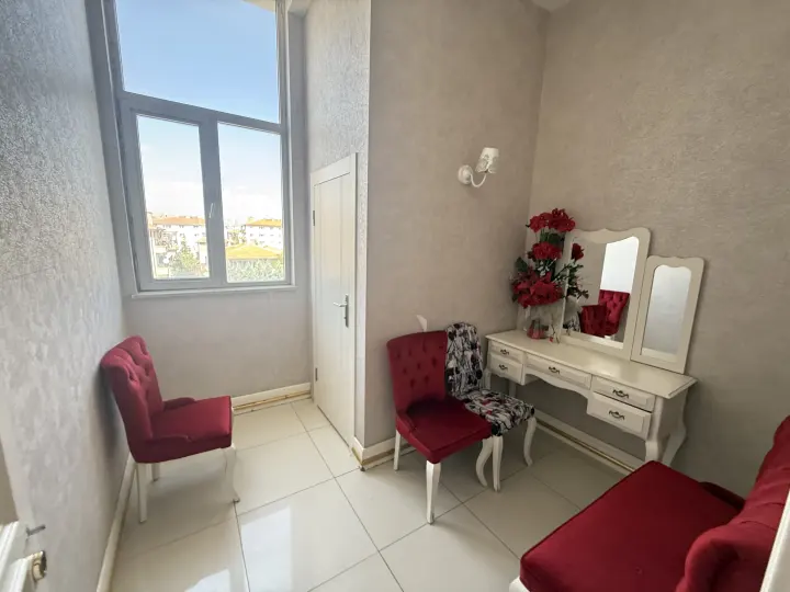 Zümrüt Salon iç mekan görünümü